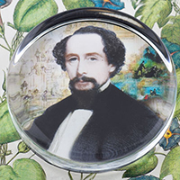 Charles Dickens Glass Round Paperweight Charles Dickens Glass Round Paperweight